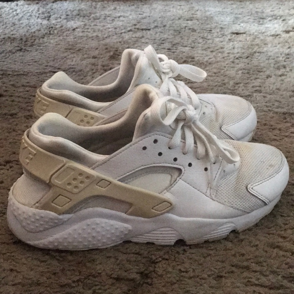 Nike White Huaraches